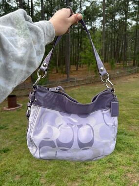 Coach Optic Signature Convertible Zoe Hobo Lilac Bag